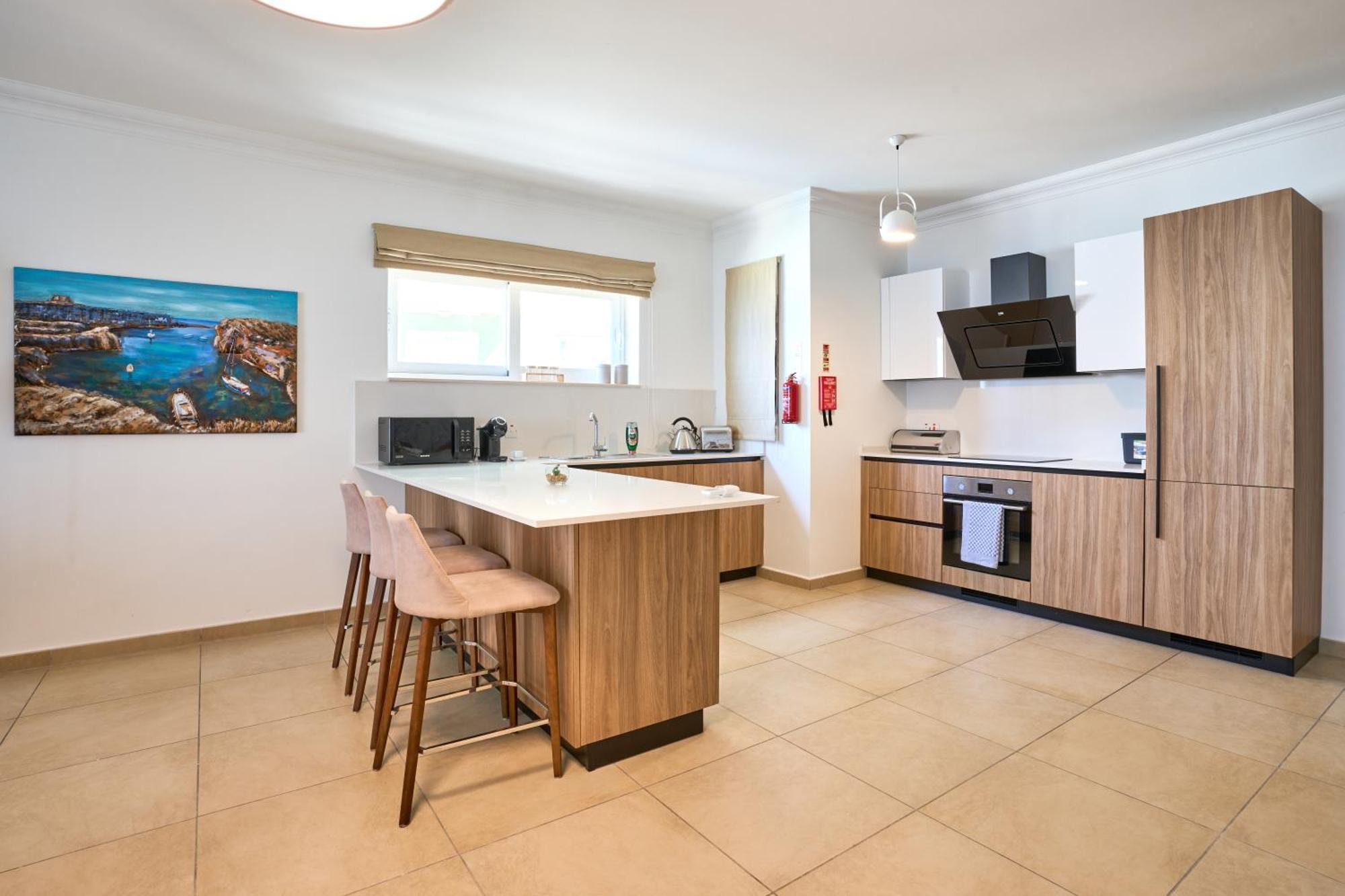 Stunning 3-bedroom Seaview Retreat In Cambridge Sliema