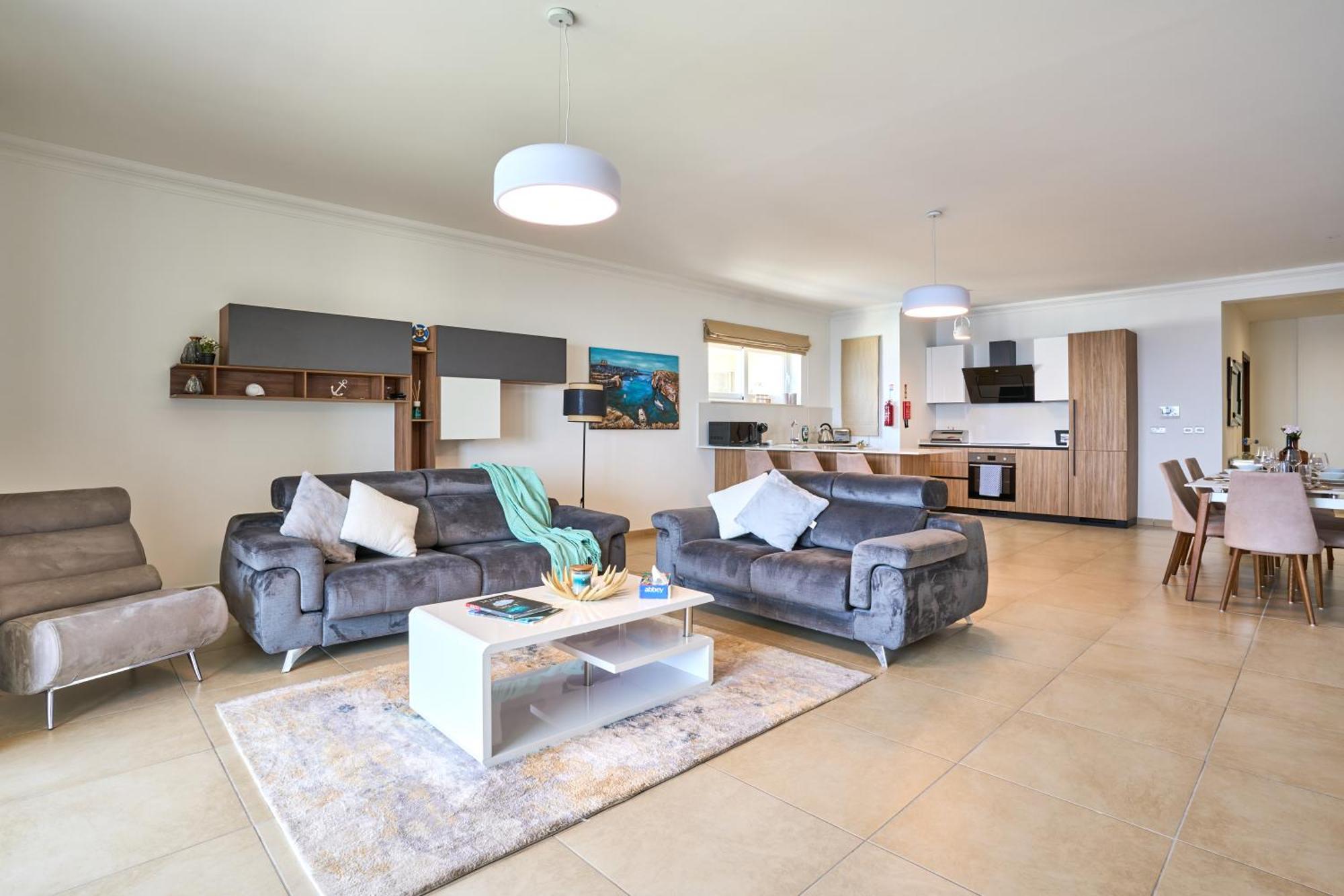 Stunning 3-bedroom Seaview Retreat In Cambridge *