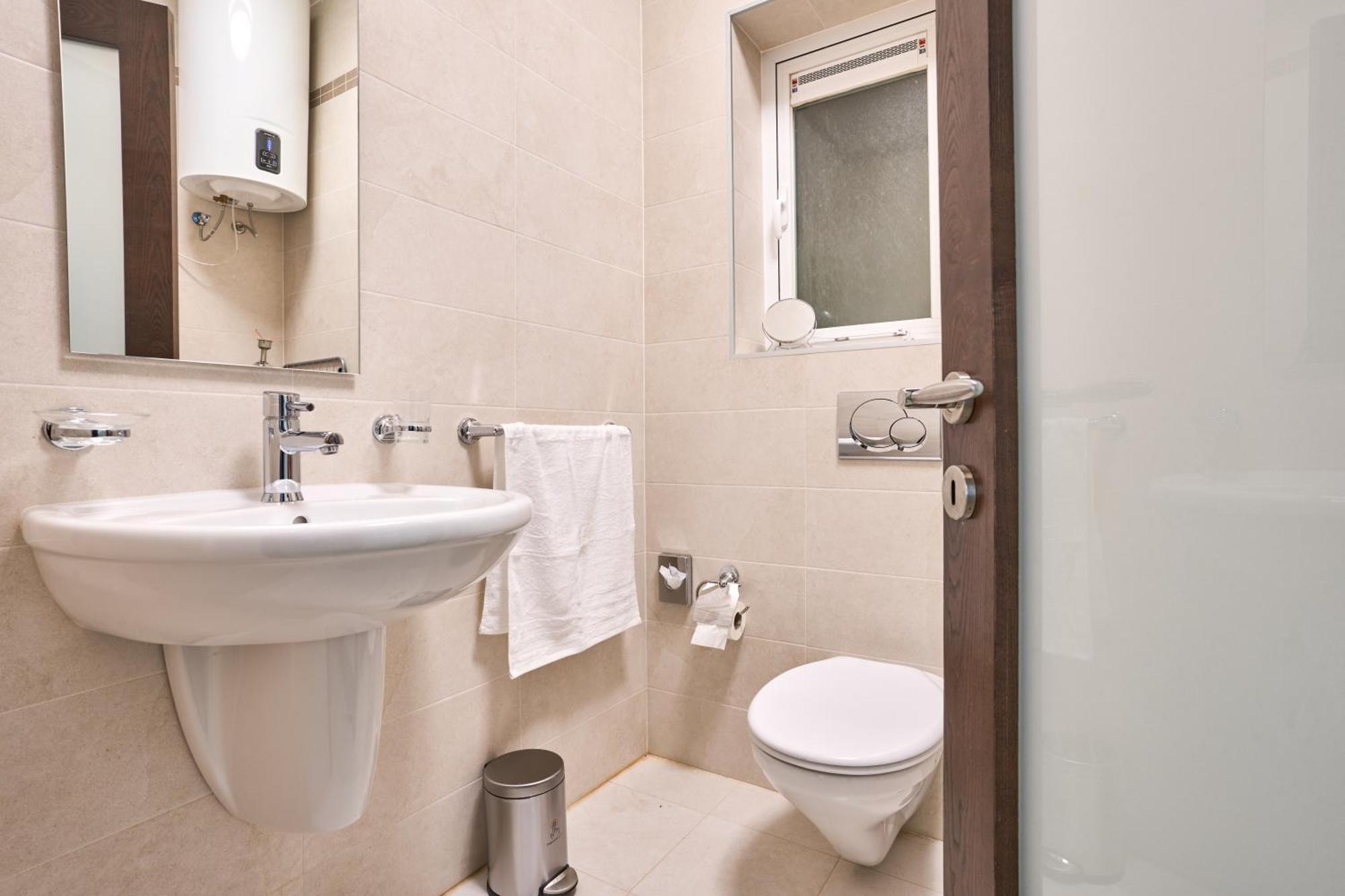 Apartment Stunning 3-bedroom Seaview Retreat In Cambridge
